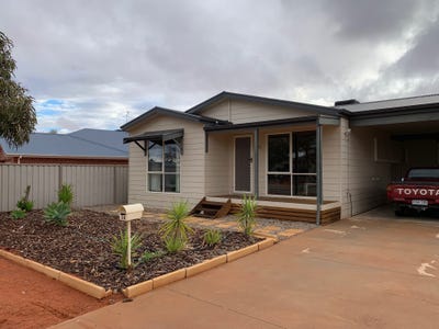 /international/au/36-maireana-cct-roxby-downs-sa-151248628/