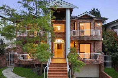 /international/au/14-newton-road-strathfield-nsw-151371504/