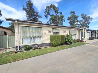 /international/au/8-murray-haven-drive-tocumwal-nsw-150648692/
