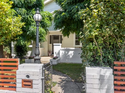 /international/au/6-piper-street-seymour-vic-152639440/