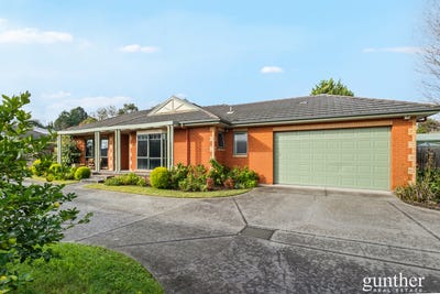 /international/au/7-rosemont-mews-healesville-vic-151514060/