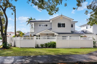 /international/au/108-bamboo-avenue-benowa-qld-151040432/
