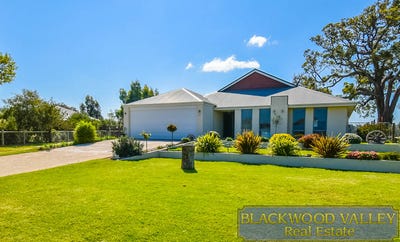 /international/au/12-kincaid-close-bridgetown-wa-152395296/