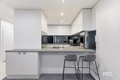 /international/au/26-79-81-union-road-penrith-nsw-151368520/
