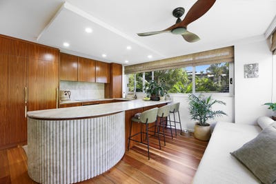 /international/au/3-24-the-esplanade-burleigh-heads-qld-150751620/
