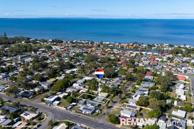 /international/au/19-lalroy-street-beachmere-qld-151321848/