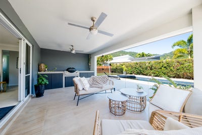 /international/au/3-corrimandle-grove-cannonvale-qld-151387648/