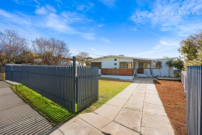 /international/au/9-malta-crescent-ashmont-nsw-148600188/