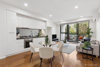 /international/au/g05-3-red-hill-terrace-doncaster-east-vic-151639280/