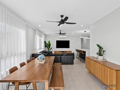/international/au/13-backstay-place-trinity-beach-qld-151195656/