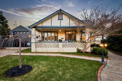 /international/au/52-carpenter-street-quarry-hill-vic-152274532/