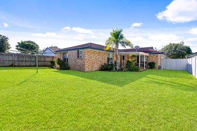 /international/au/6-pimelea-court-mountain-creek-qld-151573292/