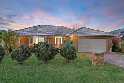 /international/au/11-franklin-court-alfredton-vic-151303380/