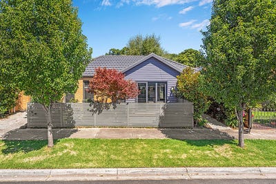 /international/au/1a-nancy-court-williamstown-vic-152645988/