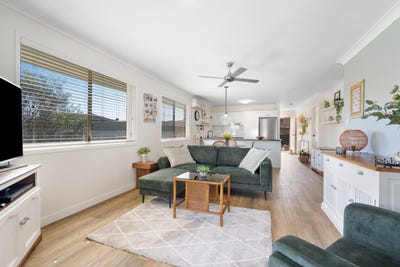 /international/au/124-14-everest-street-warner-qld-148519720/