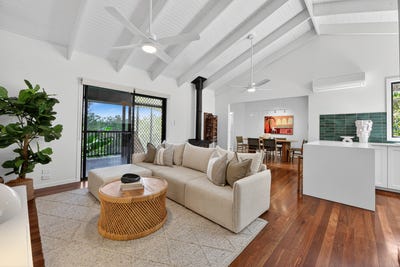 /international/au/7a-karragata-court-tallebudgera-qld-150545800/