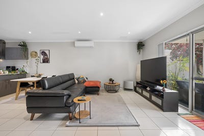 /international/au/166-lukin-drive-ridgewood-wa-152681872/