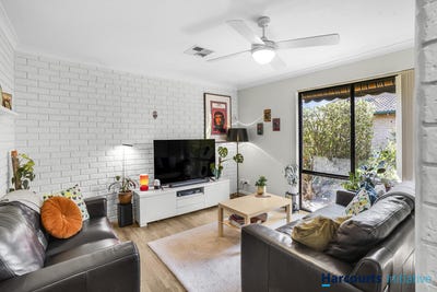 /international/au/4-27-moore-street-dianella-wa-148598572/