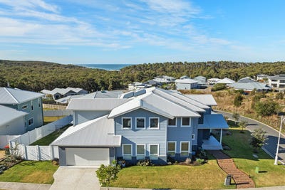 /international/au/1-frangipani-avenue-catherine-hill-bay-nsw-151374836/