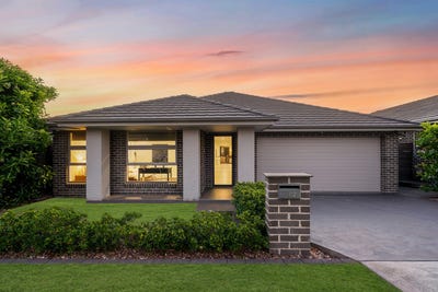 /international/au/82-radisich-loop-oran-park-nsw-152510376/