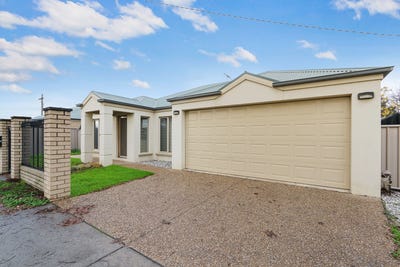/international/au/223a-lawrence-street-wodonga-vic-151472340/