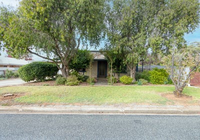 /international/au/13-henry-street-auburn-sa-151257880/