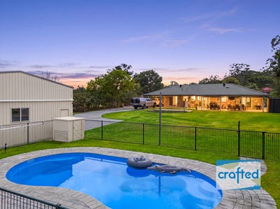 /international/au/35-chloe-drive-munruben-qld-152475044/