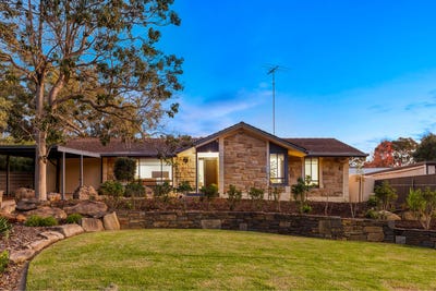 /international/au/621-yatala-vale-road-fairview-park-sa-151292528/