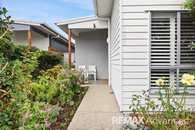 /international/au/82-19-bongaree-avenue-bongaree-qld-151064092/