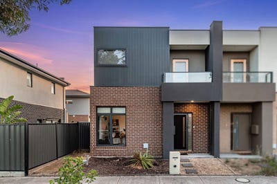 /international/au/38-attain-walk-roxburgh-park-vic-148503776/