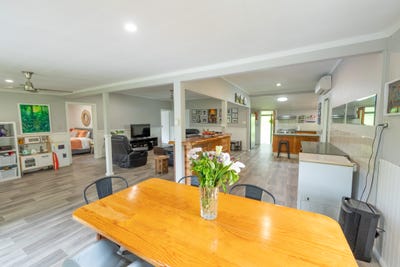 /international/au/1-copland-road-koah-qld-700369256/