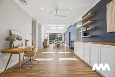 /international/au/96-captain-cook-crescent-griffith-act-150845772/?lang=id