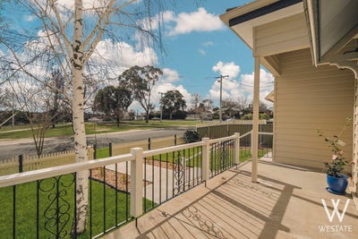 /international/au/2-furness-street-bathurst-nsw-151476808/