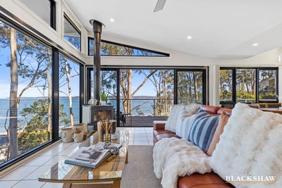 /international/au/6a-karana-close-long-beach-nsw-148536960/