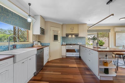 /international/au/58-fawkner-crescent-barellan-point-qld-151133608/