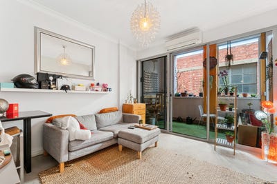 /international/au/6-155-waymouth-street-adelaide-sa-148251504/