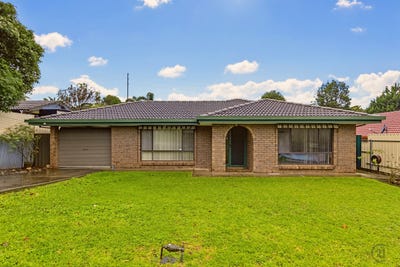 /international/au/28-village-road-hackham-west-sa-151484708/