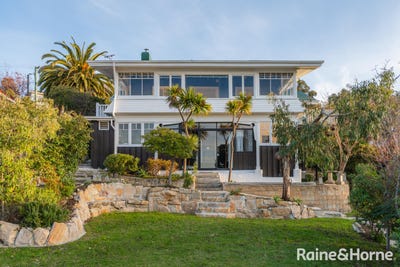 /international/au/5-james-avenue-kingston-beach-tas-151571980/
