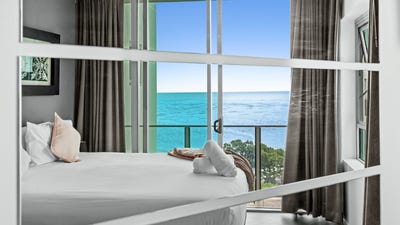 /international/au/1002-99-esplanade-cairns-city-qld-150909000/