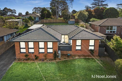 /international/au/17-carronvale-road-mooroolbark-vic-152498988/