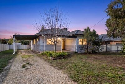 /international/au/236-hume-street-corowa-nsw-151332880/