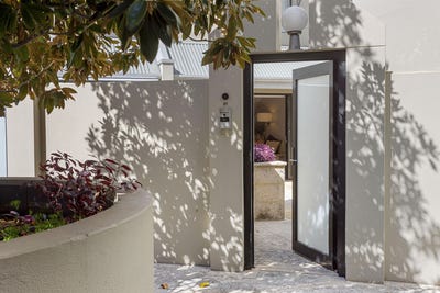 /international/au/27-200-rokeby-road-subiaco-wa-150883584/
