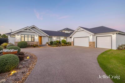 /international/au/15-silverwood-drive-mornington-vic-147646568/?lang=en