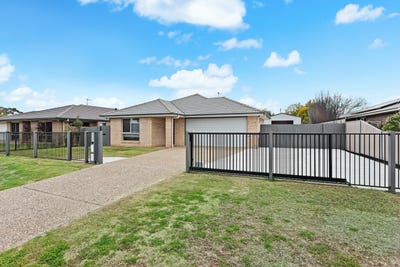/international/au/15-murray-street-oakey-qld-148651036/?lang=pt