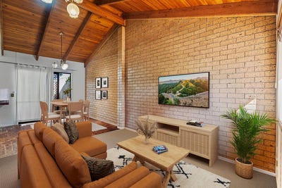 /international/au/1-93-95-barbaralla-drive-springwood-qld-150880968/