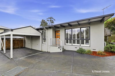 /international/au/1-3-akima-terrace-mooroolbark-vic-151441140/