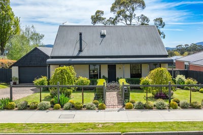 /international/au/72-high-street-lancefield-vic-152600052/