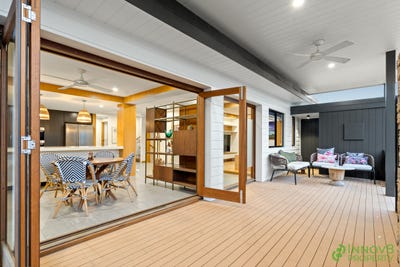 /international/au/16-currajon-street-brendale-qld-150689360/