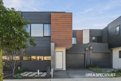 /international/au/8-homage-avenue-fraser-rise-vic-152596436/