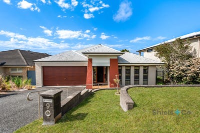 /international/au/9-glasshouse-ridge-mount-hutton-nsw-152433288/